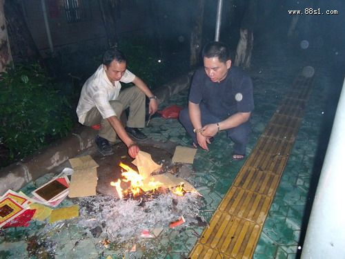 出道的第一场公益超度法事