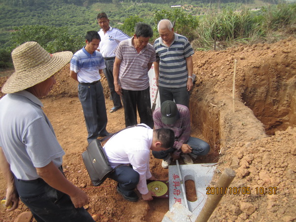 重阳日祭祖迁坟招魂葬迁点大王抱孙穴